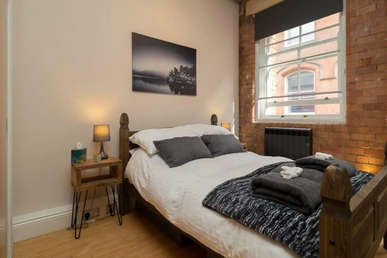 Stylish And Comfortable Lace Market Studio Apartment Nottingham